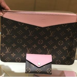 Louis Vuitton Daily Pouch And Zoe Wallet Monogram Rose Ballerine